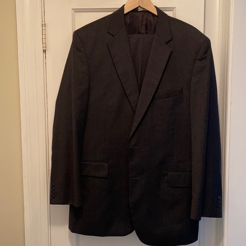 Jos A Bank Charcoal Black Signature Collection Suit 44R